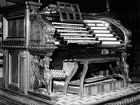 six manual pipe organ console