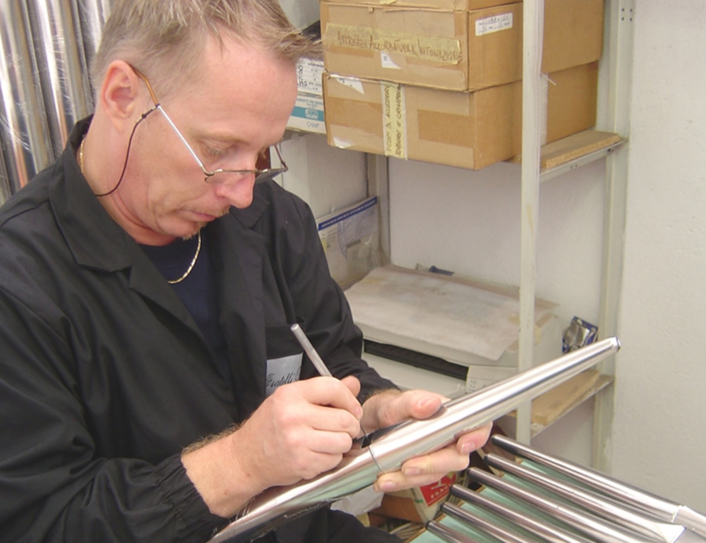 prevoicing organ pipes at the factory