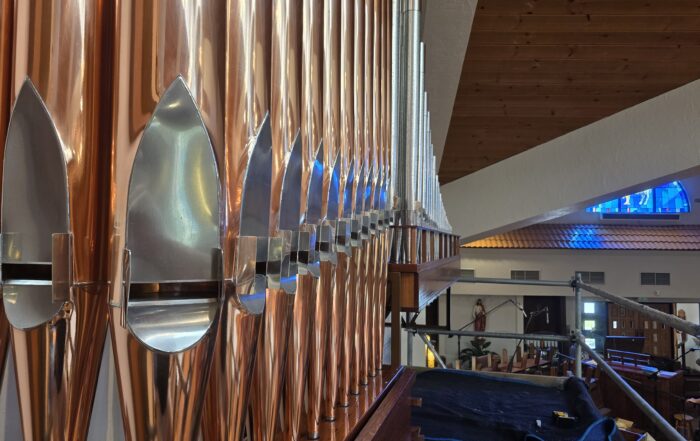 Polished copper pipes from Fratelli Ruffatti