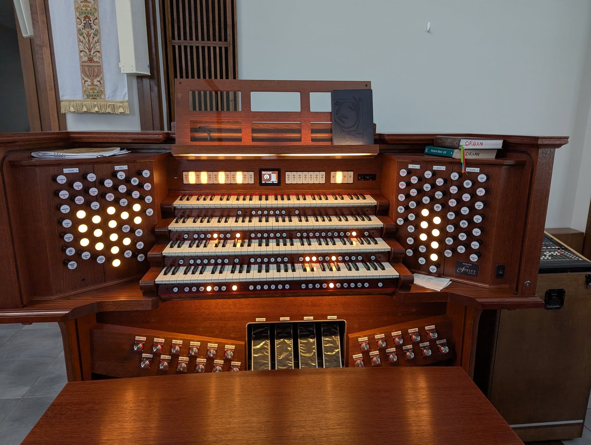Rodgers organ at St Andrew Catholic Church, Cape Coral Florida
