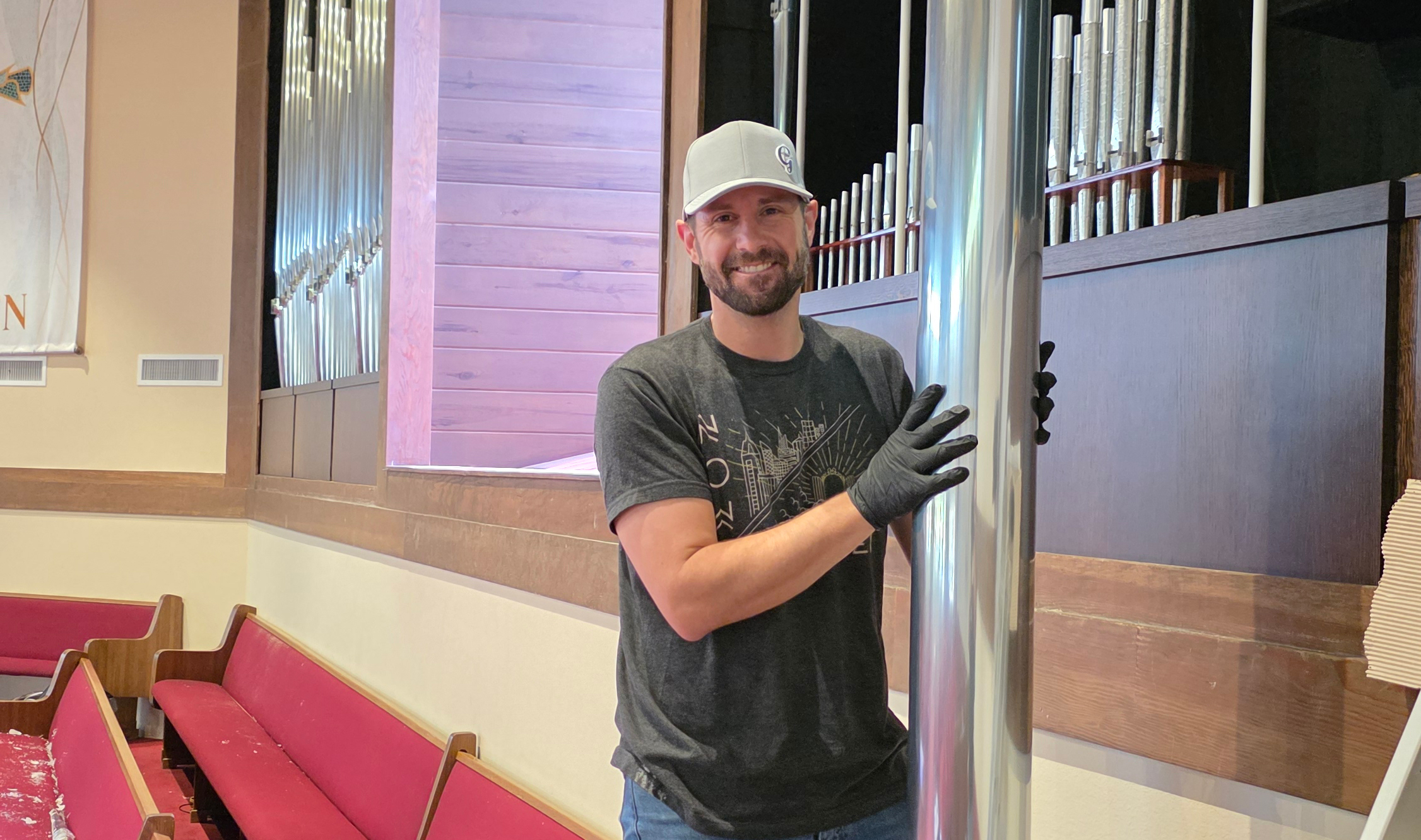 Pastor Eric Rouff helping with installation at Christ Venice Church, Rodgers Infinity 367 with Ruffatti pipework